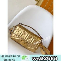 (Deposit - Large capacity niche design casual zipper handbag school bag bag trendy white 7a1157