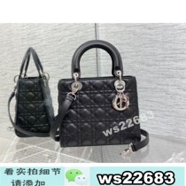 (Deposit - Large capacity niche design casual zipper handbag school bag bag trendy white 7a1206