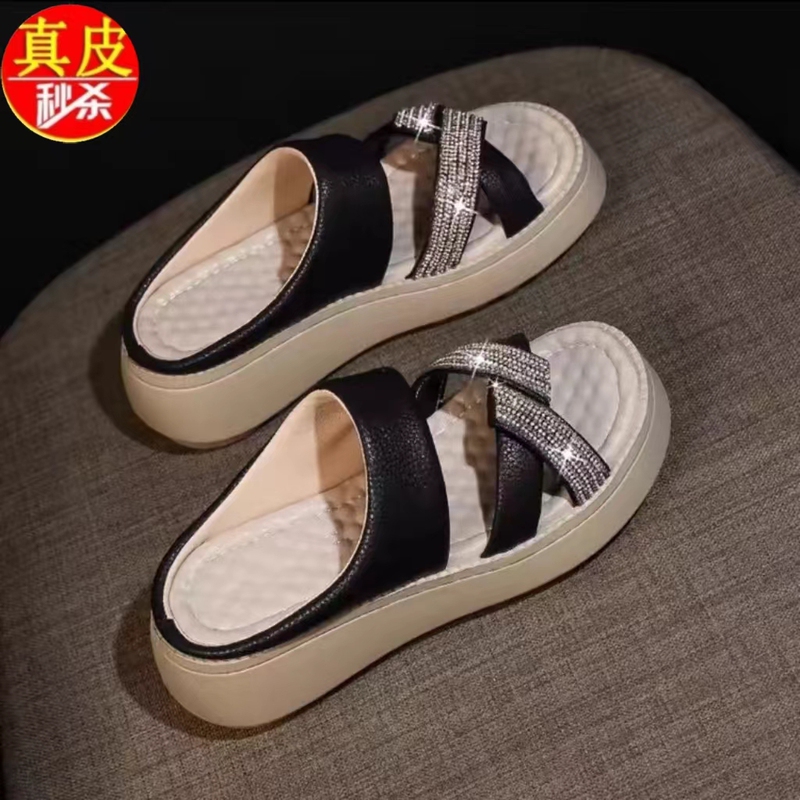Genuine Leather Thick-Soled Rhinestone Sandals for Women 2026 Summer New Style Lightweight Outerwear soft sole Soft Leather Non-Slip Flip-Flops