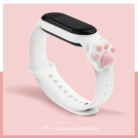 Патч модель-белая кошачья лапа