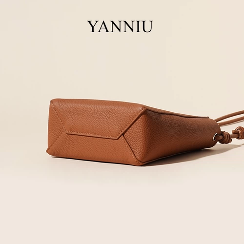 岩牛 Yanniu2025 Новая сумка для мобильного телефона с одной плечой поперечной складывание легкая роскошная ниша высококачественная картофель фри-сумка YN3334