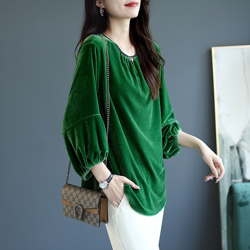 Emerald Green High-End Velvet Top for Women, New Autumn Shirt, Elegant Loose Long-Sleeve Base Shirt, Versatile 2023