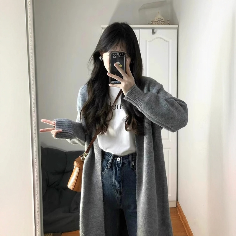 Gray Long Sweater Cardigan Coat for Women, New Autumn and Winter Style, Lazy Style Coat, Over-The-Knee Knitted Outerwear, Loose Top Gray Long Sweater Cardigan Coat for Women, New Autumn and Winter Style, Lazy Style Coat, Over-The-Knee Knitted Outerwear, Loose Top