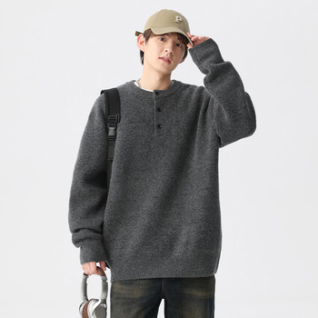 Awhite lazy loose knitted sweater Awhite lazy loose knitted sweater