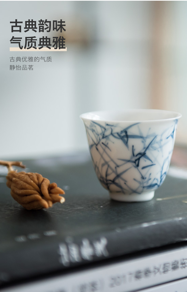 Made in jingdezhen blue and white sample tea cup master cup ceramic kung fu tea set manually build small tea cups