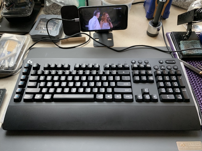 Logitech G613 Repair and Hot-Swappable Switches