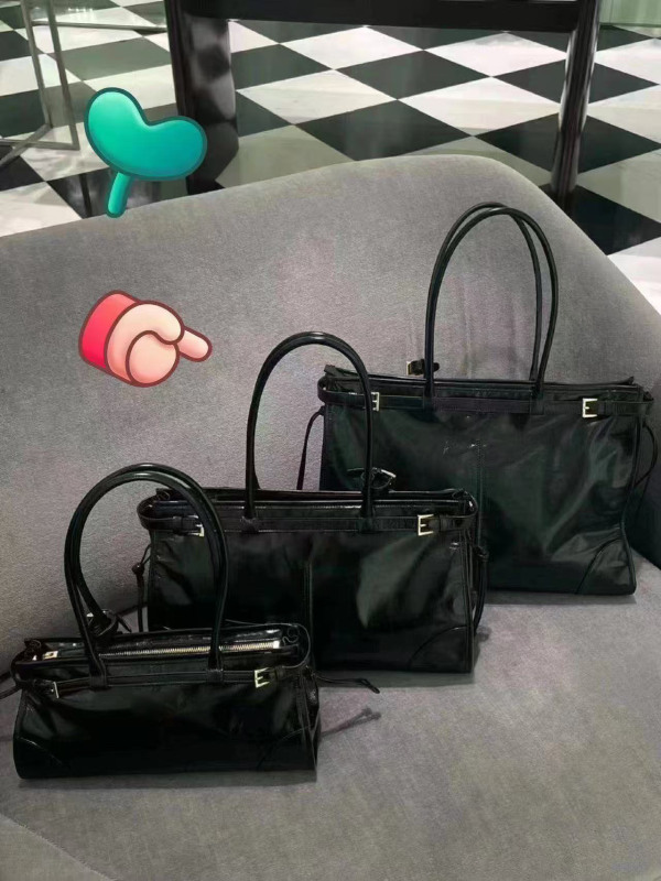 Ye Ye's New Fashionable Casual Imported Calfskin Genuine Leather Shoulder Crossbody Bag Underarm Bag Hobo Bag