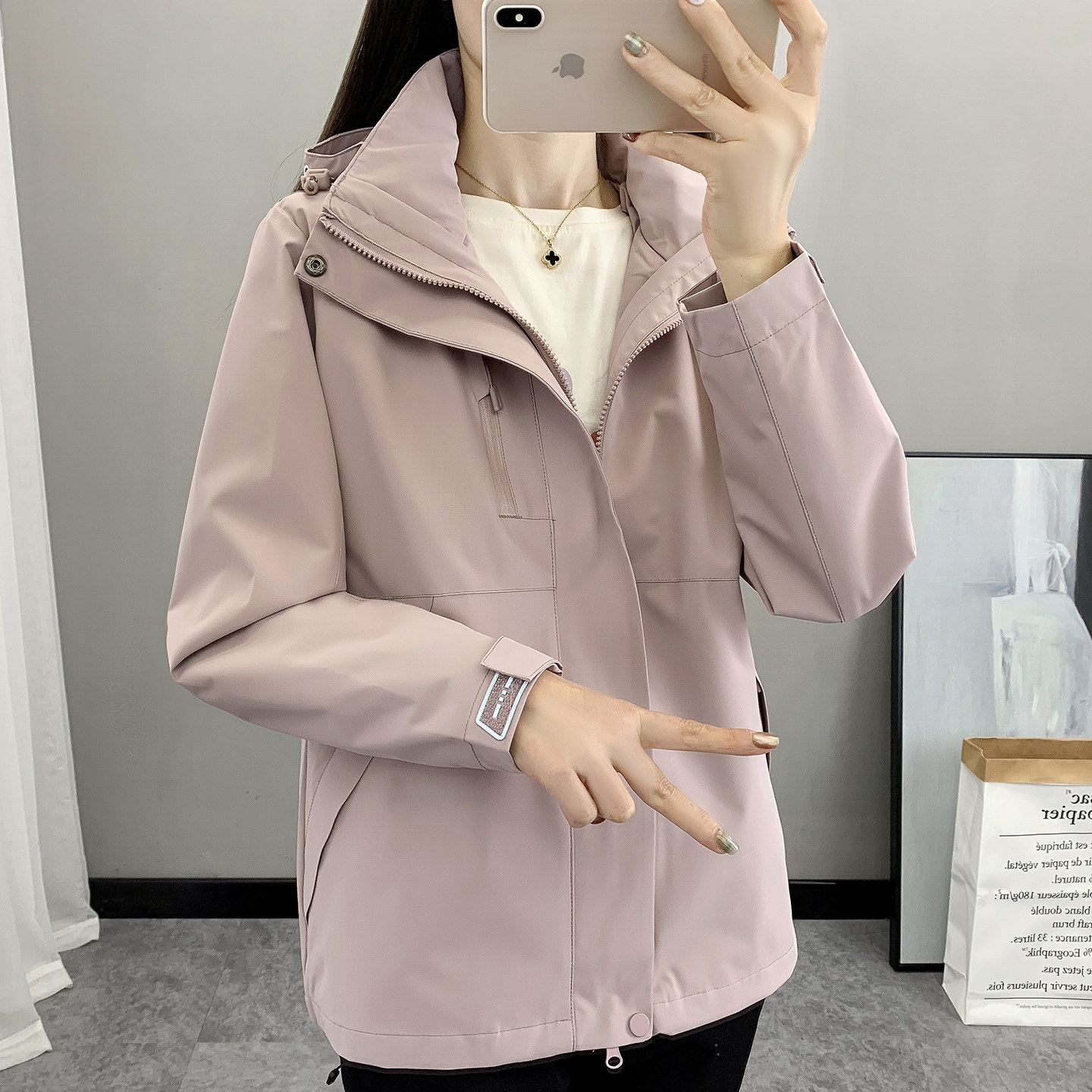 2025年春秋冬向け新作レディースウィンドブレーカー - 防風・防水、シングルレイヤー、取り外し可能なフード、小柄な女性向けのトレンディなスタイル