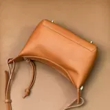 Кожаный ланч-бокс, сумка через плечо, сумка на одно плечо, ремешок для сумки, сумка подмышку, воловья кожа, из натуральной кожи, коллекция 2022, в корейском стиле