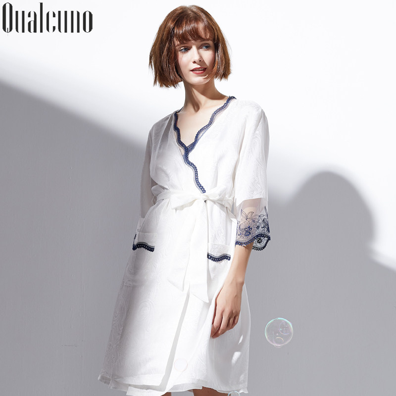 Silky nightdress female spring summer sleepy dress dress silk suit white heavy pound sand silk home suit