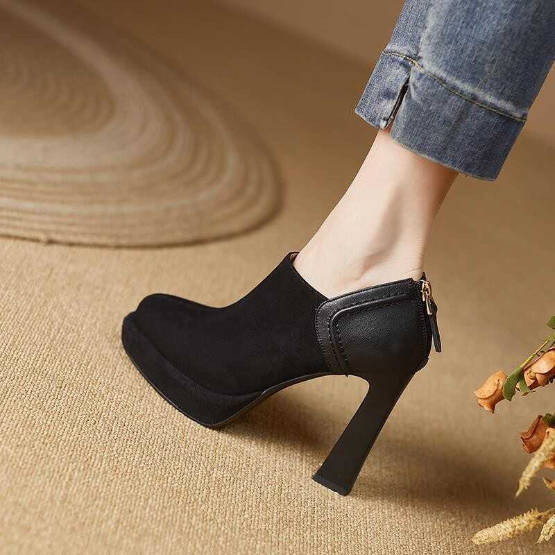 Round-Toe Chunky Heel Women's Deep-Cut High-Heeled Shoes 2025 Autumn and Winter Soft Leather Waterproof Platform Stylish Commuting Retro Single Boots Round-Toe Chunky Heel Women's Deep-Cut High-Heeled Shoes 2025 Autumn and Winter Soft Leather Waterproof Platform Stylish Commuting Retro Single Boots