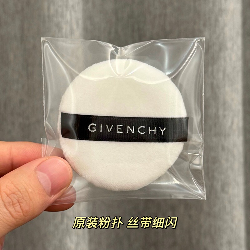 Givenchy Original Replacement Powder Puff for Four-Compartment Setting Powder, Round Universal Type Givenchy Original Replacement Powder Puff for Four-Compartment Setting Powder, Round Universal Type
