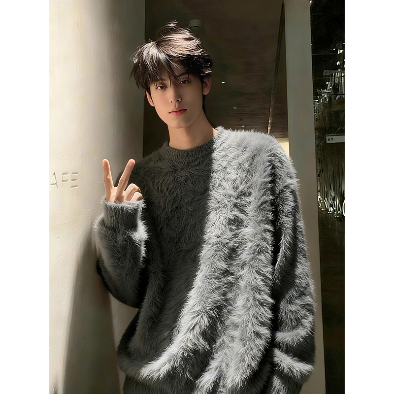 Dark Gray Mink Velvet Sweater for Men in Autumn and Winter, Soft and Waxy Seahorse Hair, Korean Style, Lazy Style, Loose Casual Knitted Sweater Dark Gray Mink Velvet Sweater for Men in Autumn and Winter, Soft and Waxy Seahorse Hair, Korean Style, Lazy Style, Loose Casual Knitted Sweater