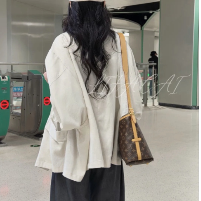 Coconut Ice Coffee Paper-Thin Trench Coat, Tencel Linen Silhouette Batwing Sleeve Trench Coat, Wood-Tone High-Sense Jacket Coconut Ice Coffee Paper-Thin Trench Coat, Tencel Linen Silhouette Batwing Sleeve Trench Coat, Wood-Tone High-Sense Jacket