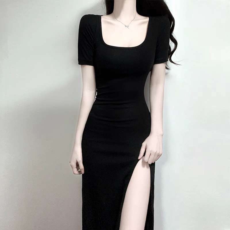 Niche, Figure-Flattering, Sexy Black Slim-Fit Dress with a Charming Allure, Bodycon Dress with a Deep Slit for Summer, Little Black Dress