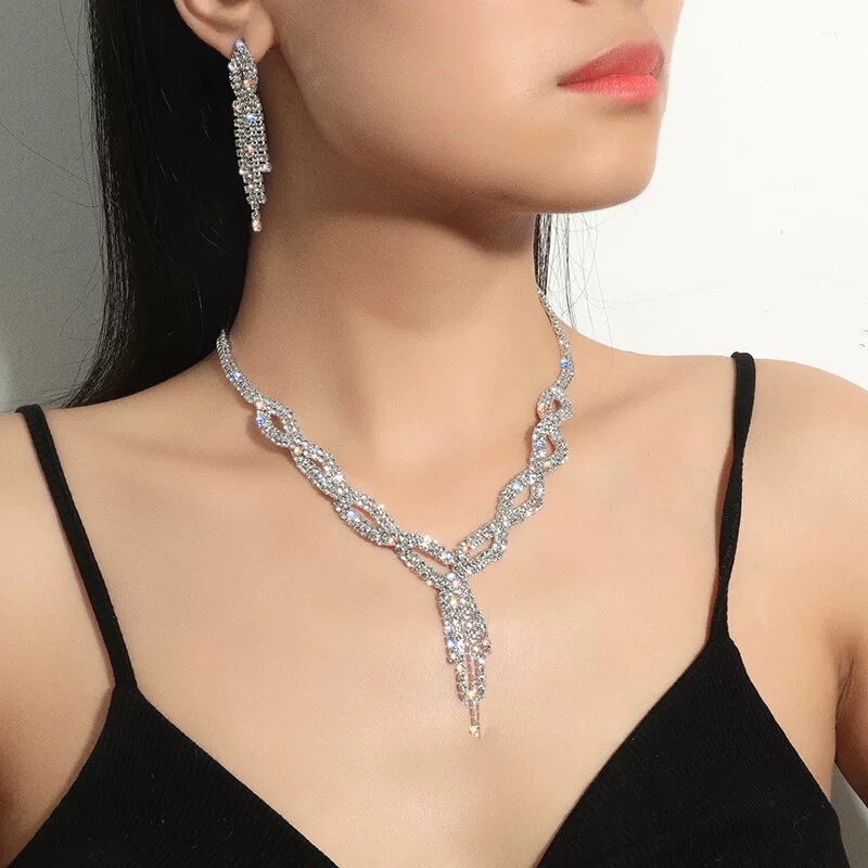 2026 New Popular European and American Rhinestone Collarbone Chain Bridal Jewelry Set for Wedding Evening Dress Banquet Matching Set
