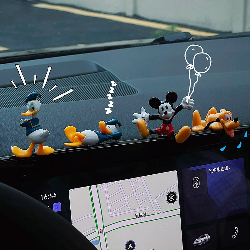 Mickey Car Decoration 3D Ornament Cute Mickey Mouse Car Interior Dashboard Ornament Small Accessory Mickey Car Decoration 3D Ornament Cute Mickey Mouse Car Interior Dashboard Ornament Small Accessory