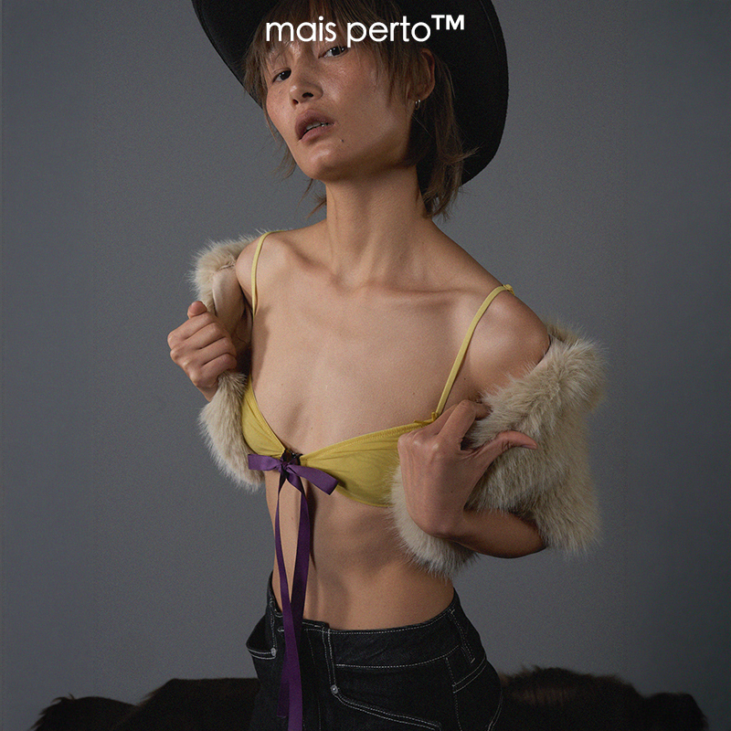 Mais Perto2026 Spring Bowknot Decorated Contrast Color Ruched Wireless Front Closure Eye Cup Bra