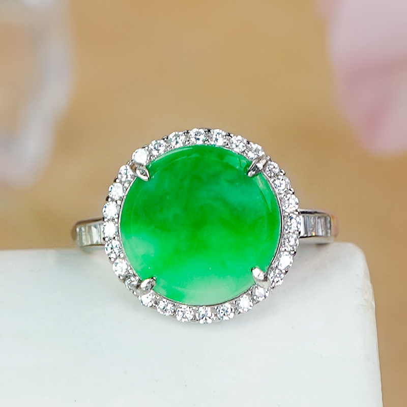 Valentine's Day gift silver inlaid natural Burmese material A-grade jade A-grade Manyang green atmospheric jade medal ring