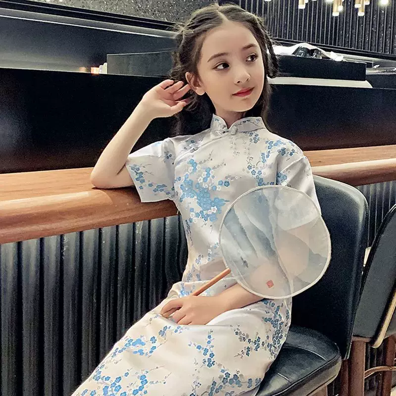 Детское традиционное китайское нарядное платье Танцюипао (Qipao) на Новый год