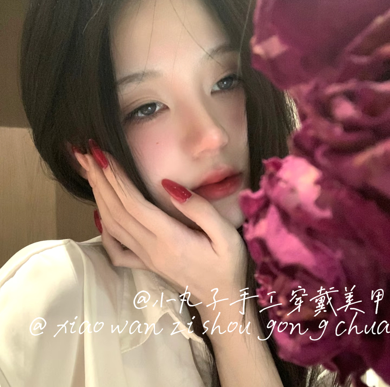 Handmade Almond-Shaped French-Style Red Wearable Nails Nude Color Autumn and Winter Nail Art Finished Long Nail Stickers 2026 New Year Edition