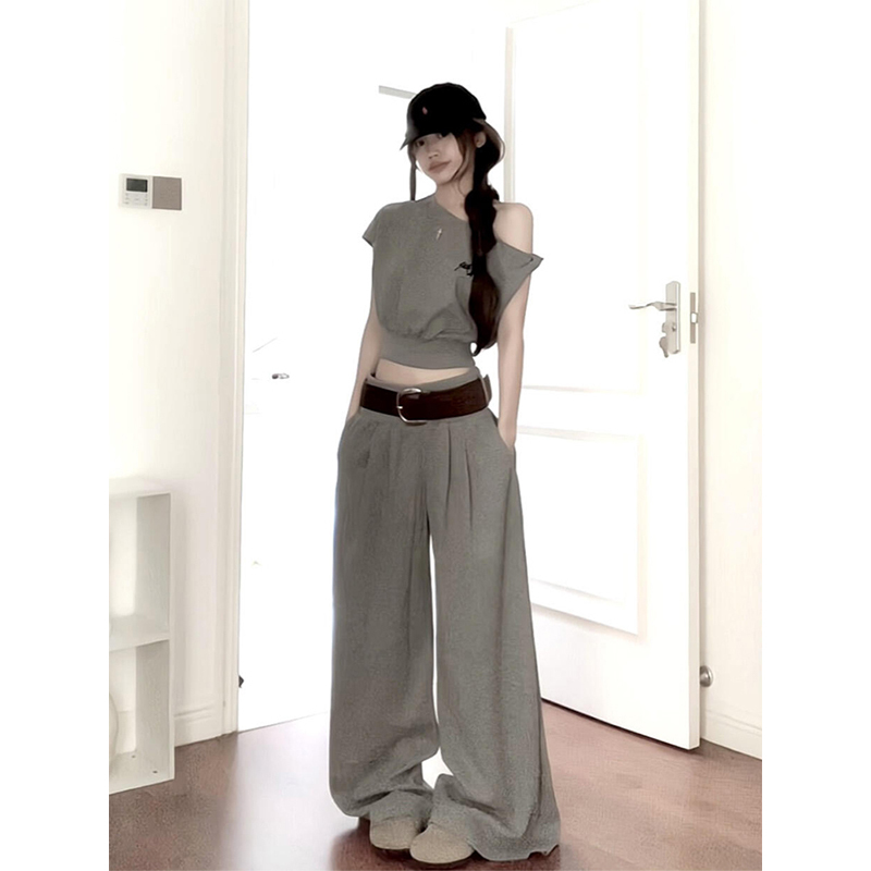 Relaxed Style Casual Sports Suit for Women, Summer Waffle Knit One-Shoulder Short-Sleeve Top and Wide-Leg Pants Set, Trendy