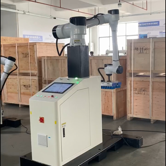 Huaxiu Intelligent Palletizing Robot Can Lift and Lower 30-50kg kg Load Portable Robot for Carton Handling Huaxiu Intelligent Palletizing Robot Can Lift and Lower 30-50kg kg Load Portable Robot for Carton Handling