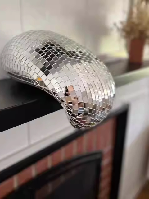 Christmas New Product: Melting Disco Ball Decoration, Uniquely Designed Retro Home Decor