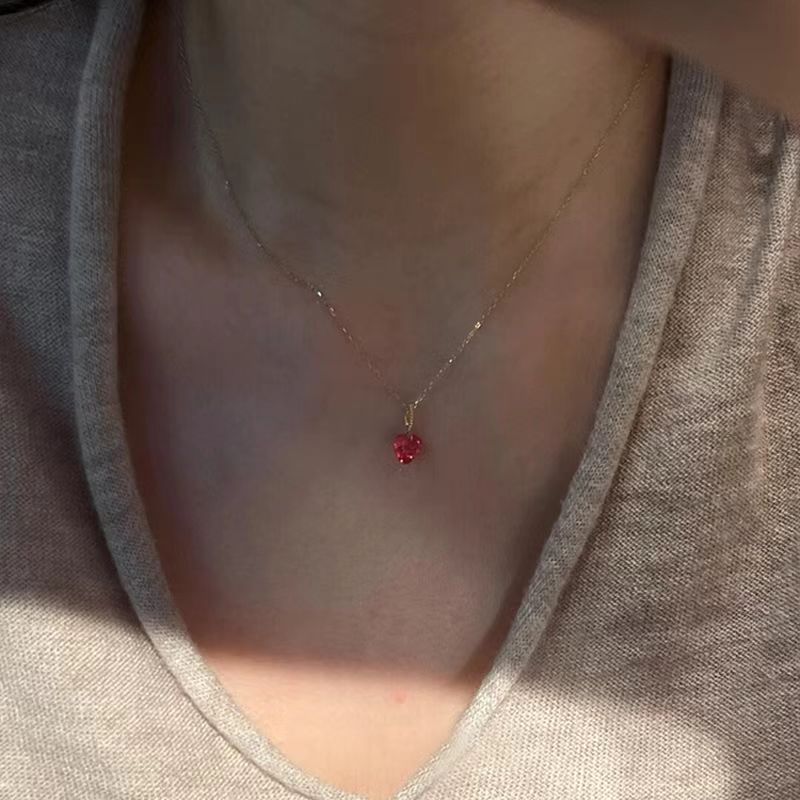 一颗樱桃mini爱心项链女新款轻奢小众高级感百搭锁骨链