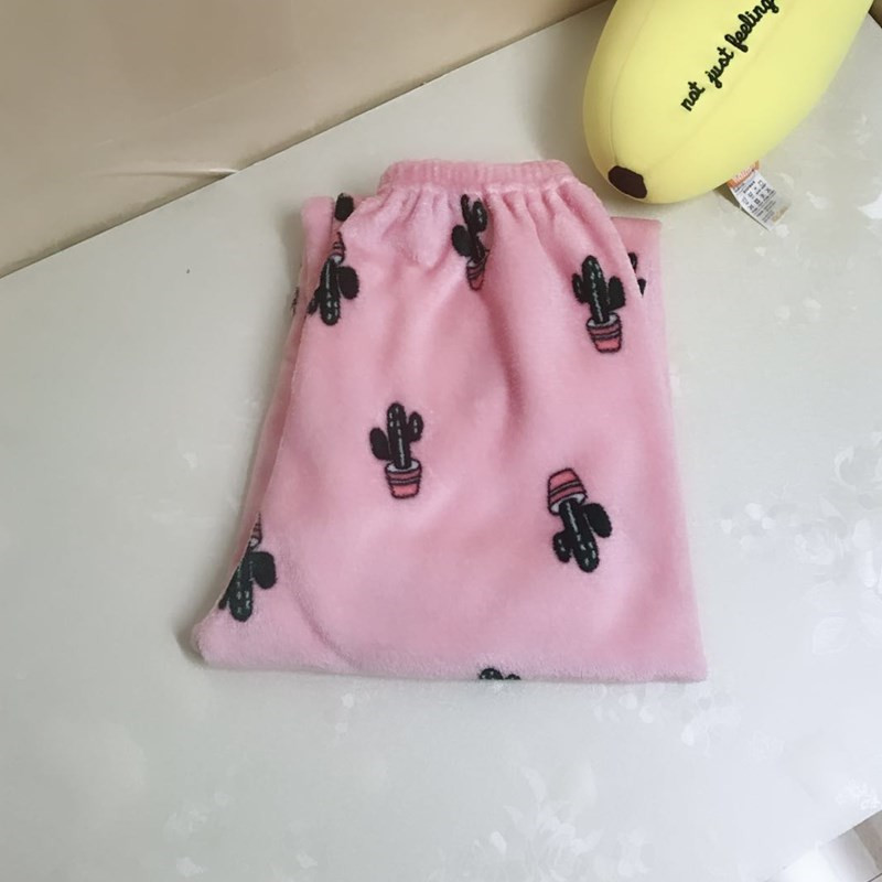 Cộng với quần nhung dày ấm áp phụ nữ mùa đông mặc mô hình phim hoạt hình lỏng ngọt cỡ lớn san hô nhung quần in giản dị quần giữ nhiệt nam đá bóng