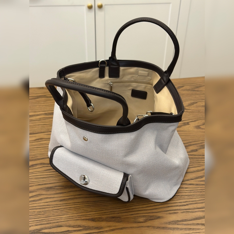 Color-Blocked Canvas Large-Capacity Tote Garden Bag for Women 2026 New High-End Handbag Shoulder Bag for Work and Commuting Color-Blocked Canvas Large-Capacity Tote Garden Bag for Women 2026 New High-End Handbag Shoulder Bag for Work and Commuting