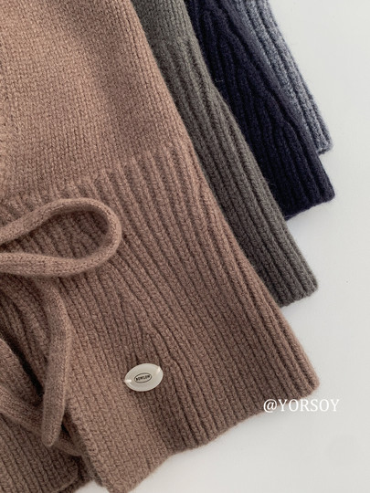 High-Quality 100% Merino Wool Balaclava Hat Red Autumn and Winter Shawl Knitted Ear Protection Woolen Hat