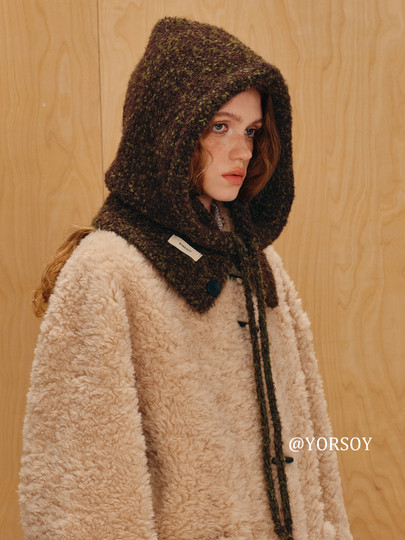 Retro Green-Brown Balaclava Hat for Women in Autumn and Winter, Thickeneded Scarf, Integrated Warm Ear Protection, Knitted Woolen Hat