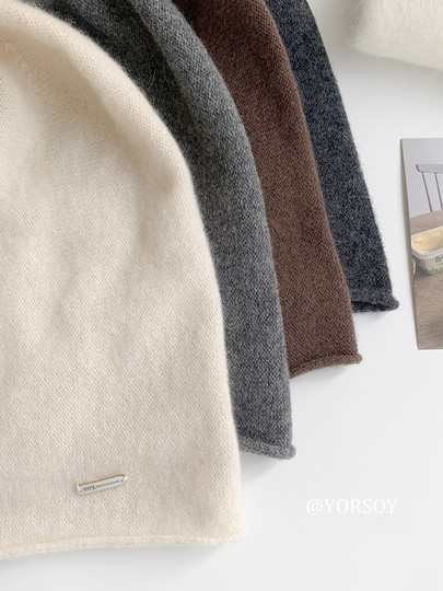 100% Pure Wool Retro Beanie Hat for Women, Autumn and Winter Beige Versatile Knitted Ear-Protecting Wool Hat, Cold Weather Hat