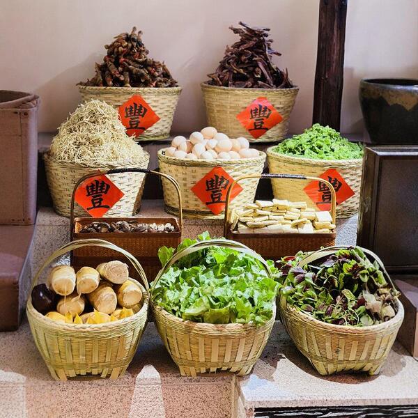 Hot Pot Restaurant Display Baskets for Placing Dry Goods, Antique-Style Bamboo Woven Baskets, Vegetable Bamboo Baskets for Open Display and Decoration