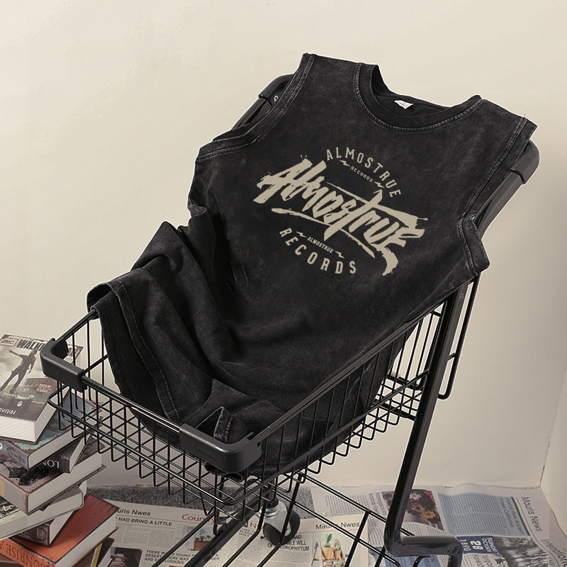 American Style Sleeveless T-Shirt for Men, Summer Trend ins Loose Fit Pure Cotton Sports Vest, Washed and Distressed High Street Vest Top American Style Sleeveless T-Shirt for Men, Summer Trend ins Loose Fit Pure Cotton Sports Vest, Washed and Distressed High Street Vest Top