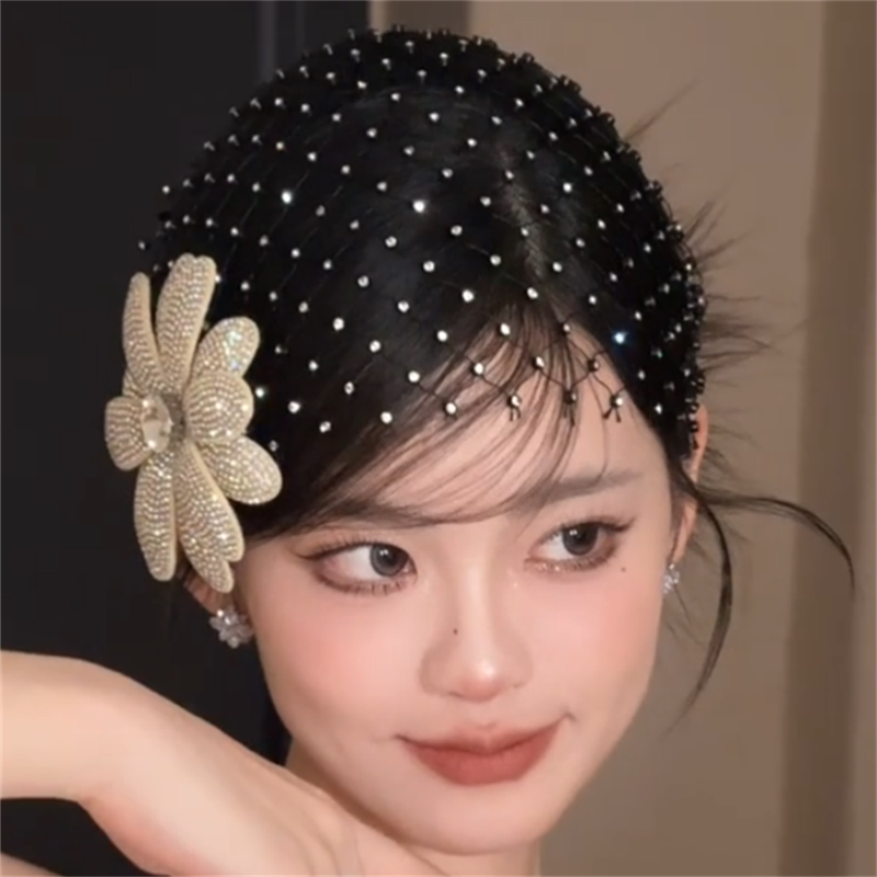 Zoozmomo Ultra-Sparkly Socialite Black Rhinestone Flower Hair Accessory, Face-Slimming Knitted Hat, Elegant Mesh Bridal Headpiece