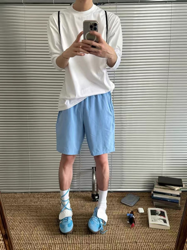 Summer Milk Blue Quick-Drying Five-Point Shorts for Men, Dopamine Style Casual Loose Nylon Beach Shorts That Don'T Reach the Knee