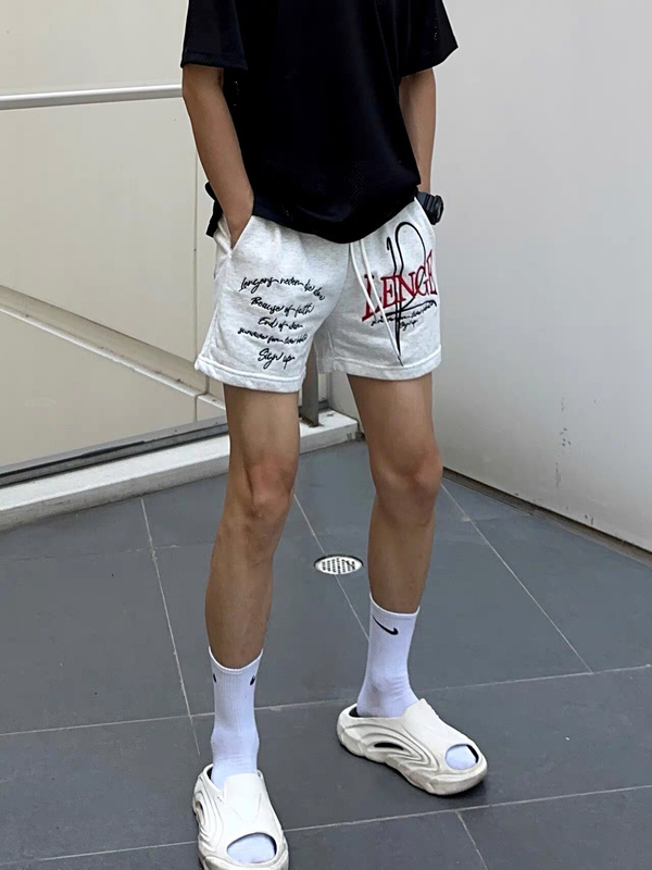 American Street Basketball Embroidered Quarter-Length Shorts for Men, Summer Casual Loose Fit, Breathable, Knee-Length Shorts