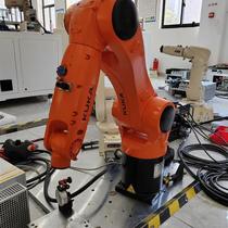 Robot brand model: KUKA KR6R900
