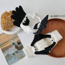 Female magnetic attraction Winter girlfriends Girlfriends Students Gloves Warm Gloves Cute Hold Hands Glove Plush Finger Touch Screen