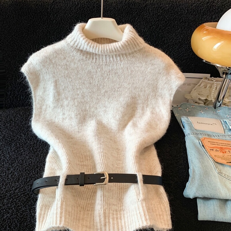 Charming and Eye-Catching! Women's High-Neck Sleeveless Knitted Vest with a Waist-Cinching Belt Design, Loose Sweater Vest