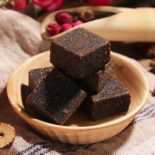 Cup of Fragrant Brown Sugar Ginger Tea, Menstrual Ginger Tea, Instant Ginger Soup, Ginger Juice, Brown Sugar Water, Black Sugar Ginger Jujube Tea Blocks
