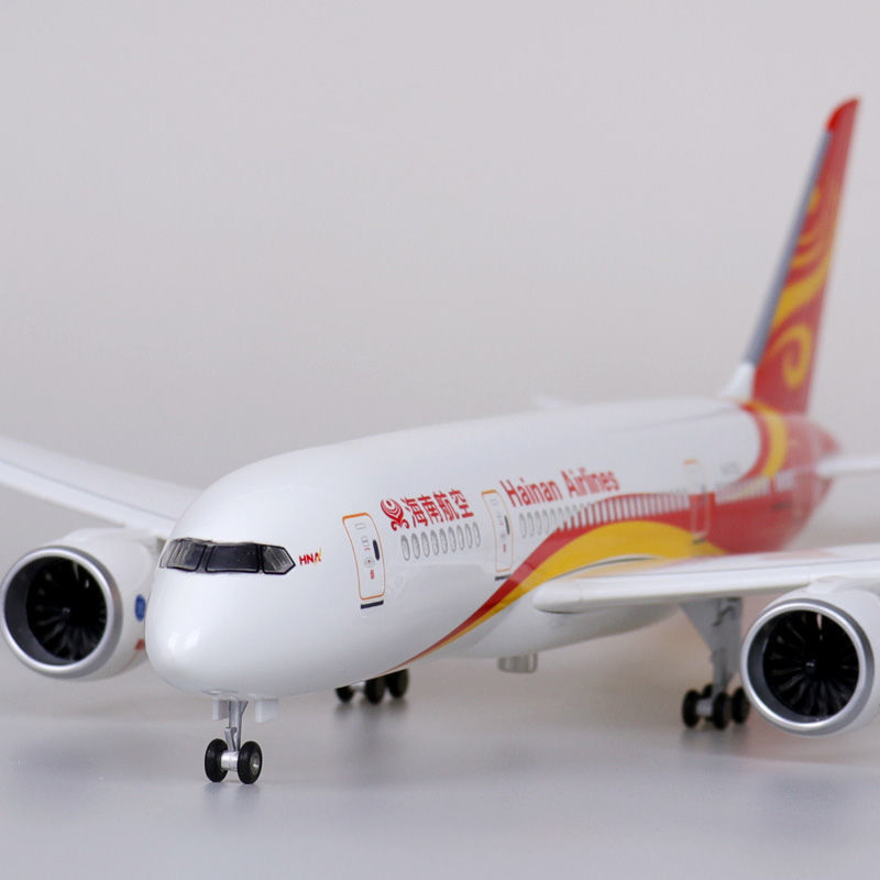 787 Hainan Airlines Simulated Passenger Aircraft Model Boeing B737 Hainan Airlines Airbus 330 with Wheels and Lights