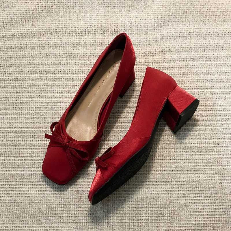 Beautiful Red Bow Square-Toe Chunky Heel Shoes for Women 2026 New Silk Xiuhe Wedding Shoes Women's Shallow High Heels Beautiful Red Bow Square-Toe Chunky Heel Shoes for Women 2026 New Silk Xiuhe Wedding Shoes Women's Shallow High Heels