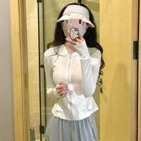 С капюшоном, белый