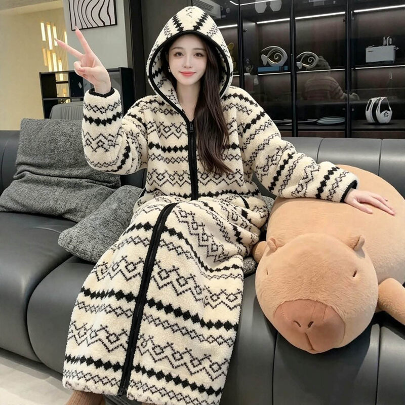 Hooded Coral Velvet Pajamas for Women 2026 New Autumn and Winter Warm Nightgown Long Style Can Be Worn Outside Nightgown Home Clothes