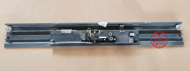 Toshiba Elevator Parts/Toshiba Door Unit/Dbl-2 Door Head/Lobby Door Upper Cutter/Door Opening 800/900