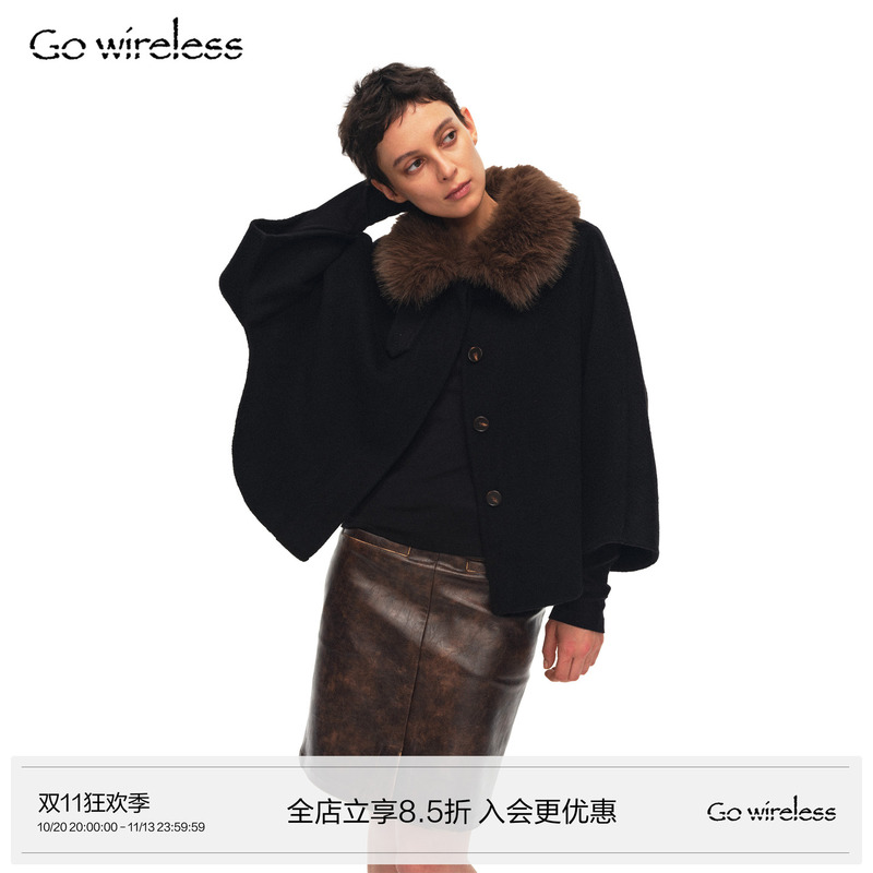 Gowireless Nightfall 100% Sheep Wool Napoleon Cape with Detachable Fur Collar Short Double-Sided Wool Coat
