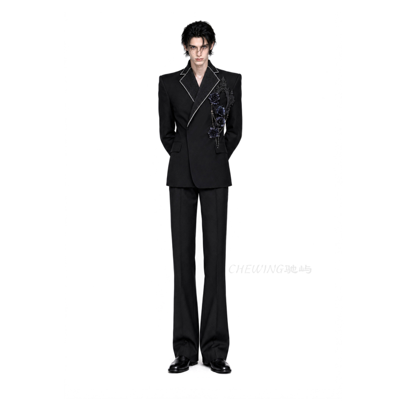 Chiyu【Castle Secret Realm】Wide-Shoulder, Narrow-Waist Suit, High-End Men's Jacket with a Structured Design and a Tailored Waist Chiyu【Castle Secret Realm】Wide-Shoulder, Narrow-Waist Suit, High-End Men's Jacket with a Structured Design and a Tailored Waist